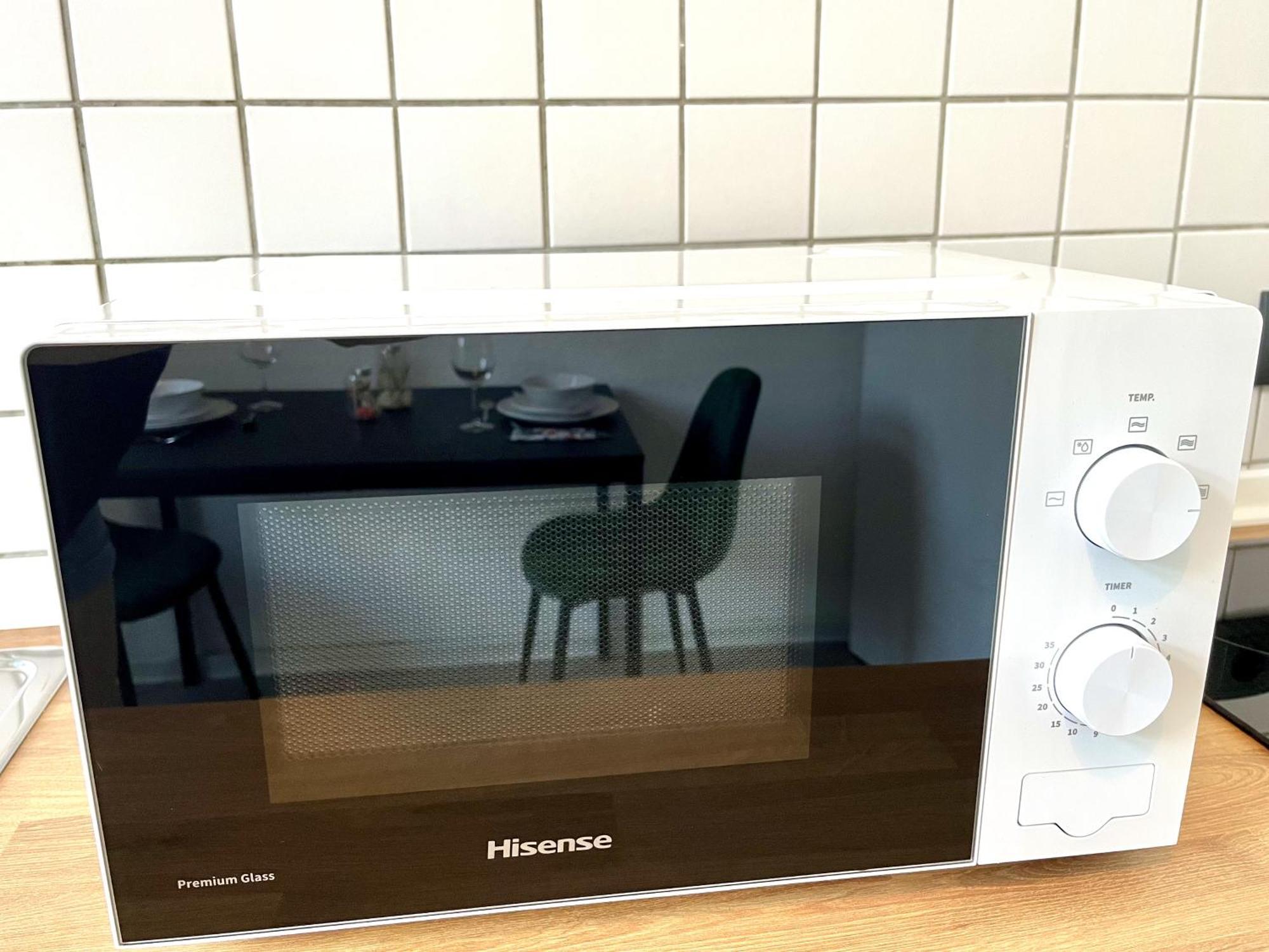 Endless: Studio Mit Netflix + Workstation Im Zentrum 什未林 外观 照片
