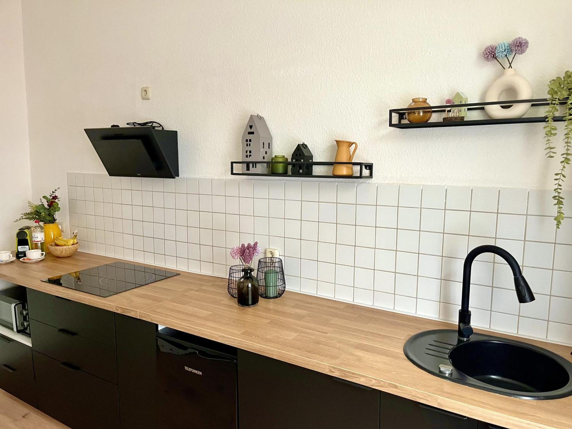 Endless: Studio Mit Netflix + Workstation Im Zentrum 什未林 外观 照片